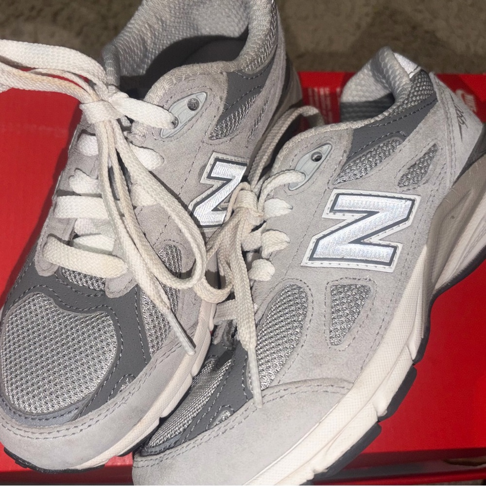 New Balance 1Y